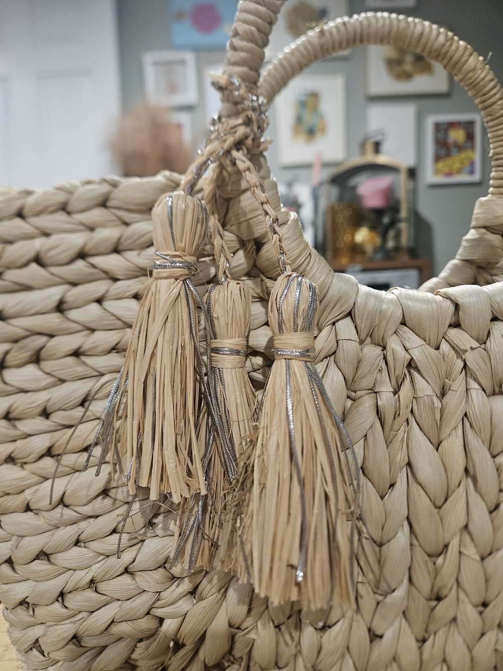 Bujibaja Woven Corn Husk & Raffia Tote Bag – Natural Straw - Picture 6 of 15
